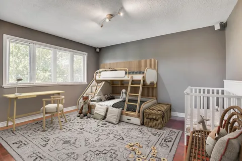 43 Waterhouse Way, Richmond Hill, ON L4C 9H5