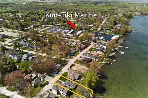 297 Beach Road, Innisfil, ON L0L 1R0