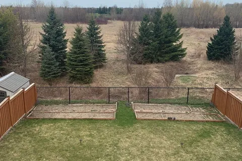 32 Philips Lake Court, Richmond Hill, ON L4E 0S8