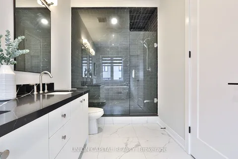 9 Kohn Lane, Markham, ON L6C 3J3