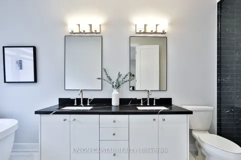 9 Kohn Lane, Markham, ON L6C 3J3