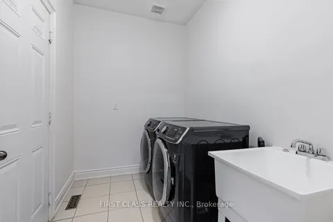 15 Hua Du Avenue, Markham, ON L6C 0T2