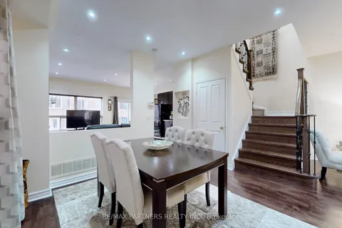 17 Henrietta Street, Markham, ON L6C 2E9