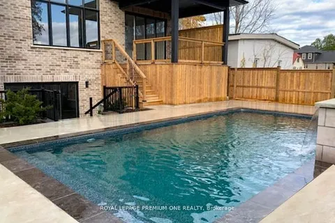 225 Sunnybrae Avenue, Innisfil, ON L9S 1K4