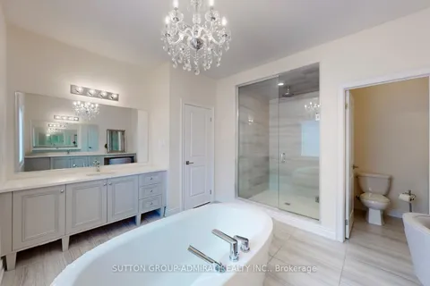 19 Paradise Valley Trail, King, ON L7B 0A5