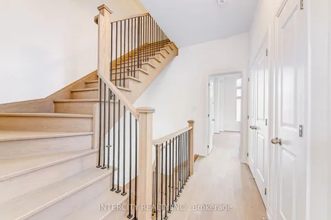 29 Albert Firman Lane, Markham, ON L6C 3B5