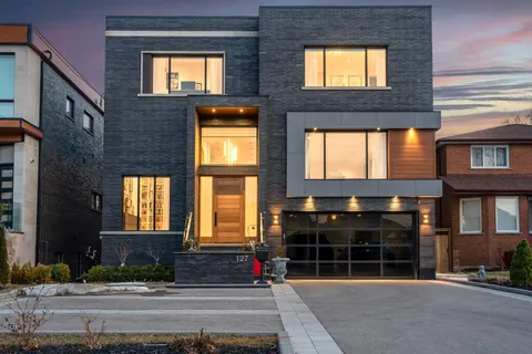 127 Elgin Mills Road, ON L4C 4M1