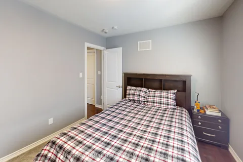 60 Strachan Trail, New Tecumseth, ON L0G 1A0