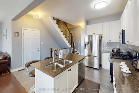 60 Strachan Trail, New Tecumseth, ON L0G 1A0