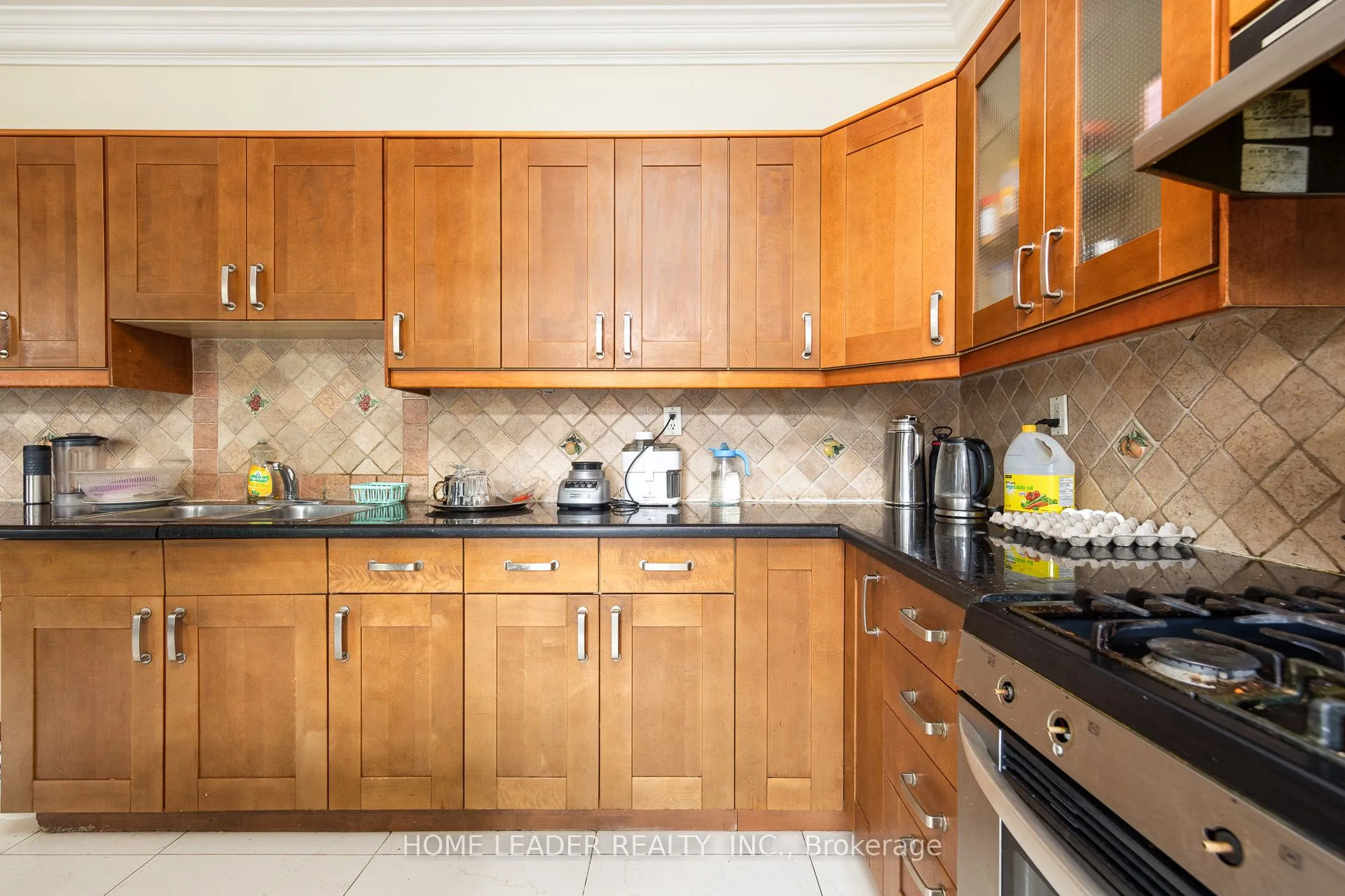 135 spruce Avenue, Richmond Hill, ON L4C 6V9
