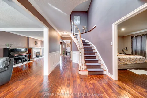 72 Crandall Drive, Markham, ON L3P 6L1