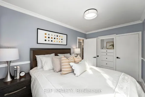 12 Golfview Crescent, Georgina, ON L0E 1L0