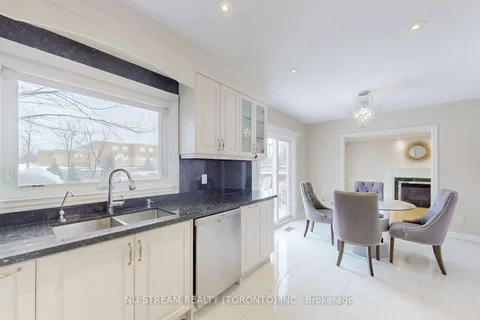 71 Alpine Crescent, Richmond Hill, ON L4S 1W1