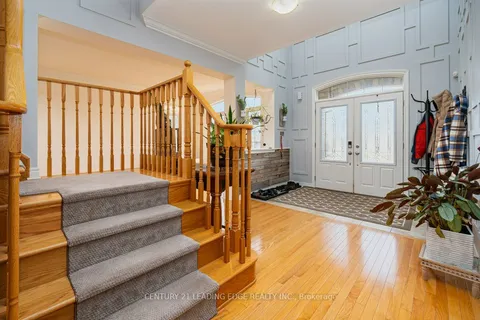 1 Russel Drive, Bradford West Gwillimbury, ON L4G 7K5