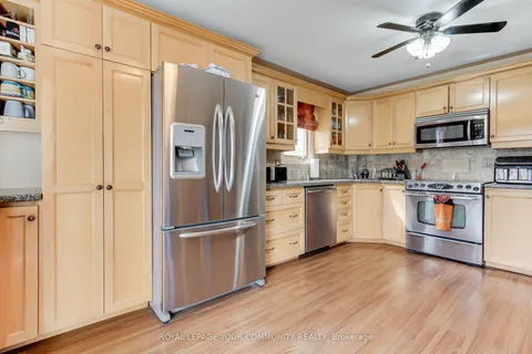 145 Wesley Street, Newmarket, ON L3Y 3N9