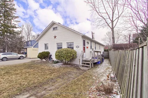 145 Wesley Street, Newmarket, ON L3Y 3N9
