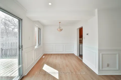 51 Queensmill Court, Richmond Hill, ON L4B 1N2