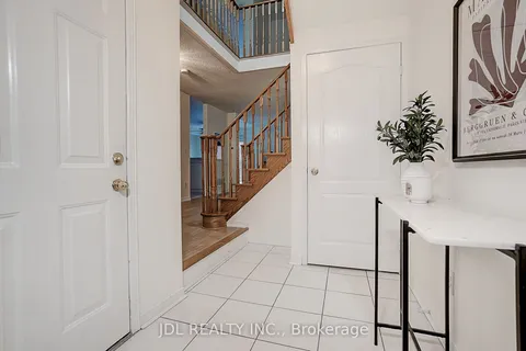 47 Millcliff Circle, Aurora, ON L4G 7N7