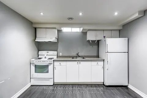 60 Gayla Street, Vaughan, ON L4J 6G2