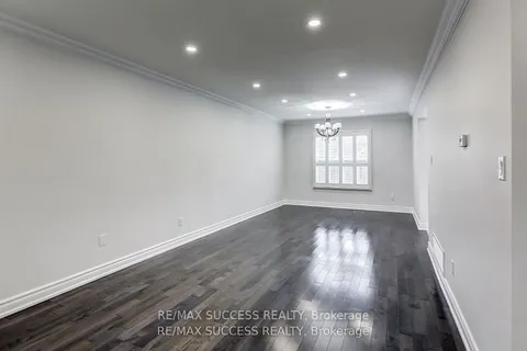 60 Gayla Street, Vaughan, ON L4J 6G2