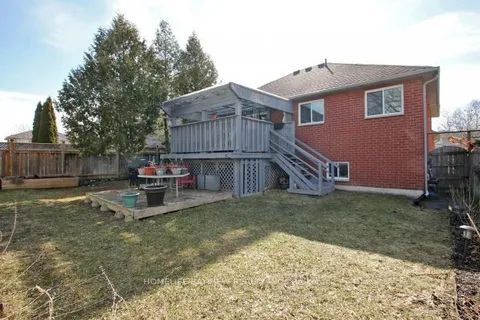 96 Fairwood Drive, Georgina, ON L4P 3Y1