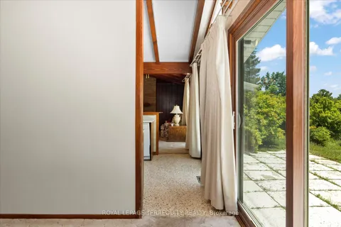 1098 15th Side Road, New Tecumseth, ON L0G 1T0