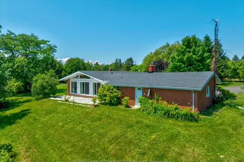 1098 15th Side Road, New Tecumseth, ON L0G 1T0