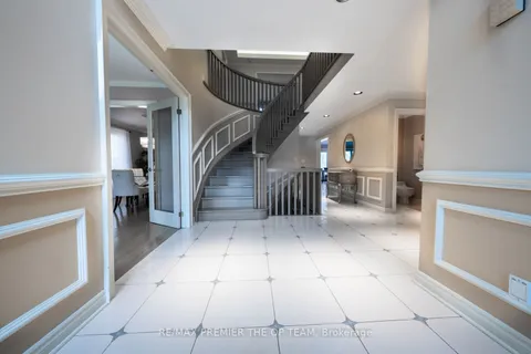 182 Clover Leaf Street, Vaughan, ON L4L 5H7