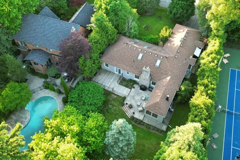 109 Highland Lane, Richmond Hill, ON L4C 3S1