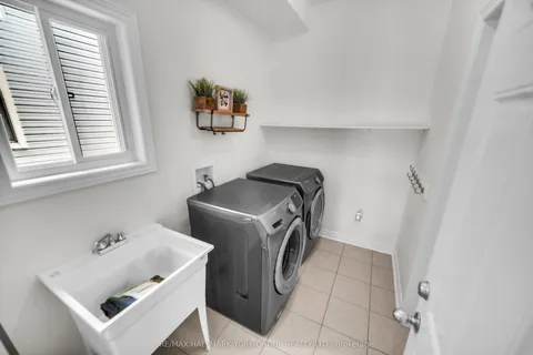 133 Long Street, Bradford West Gwillimbury, ON L3Z 0S5