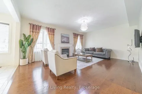 106 Hua Du Avenue, Markham, ON L6C 0R2