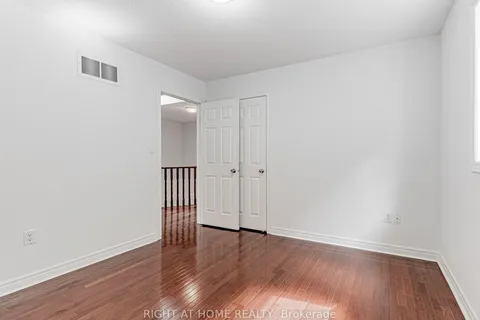 280 Paradelle Drive, Richmond Hill, ON L4E 0C9