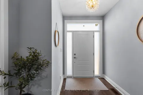 260 EAGLE Street, ON L3Y 1K1