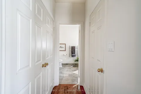 11 Whitebirch Lane, East Gwillimbury, ON L0G 1V0
