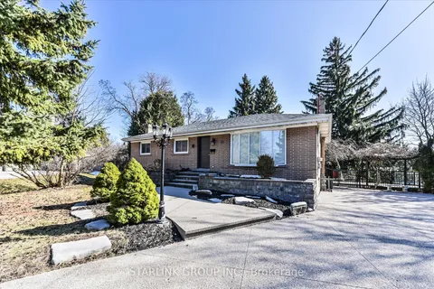 22 Winlaw Place, Markham, ON L3P 2C6