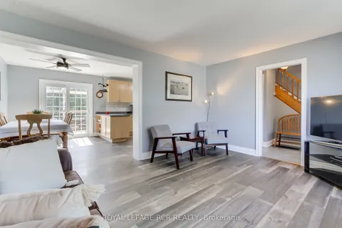 6 Buce Avenue, Bradford West Gwillimbury, ON L3Z 2C4