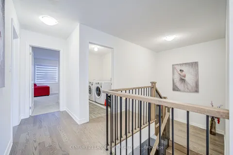69 Bud Leggett Crescent, Georgina, ON L4P 0T1