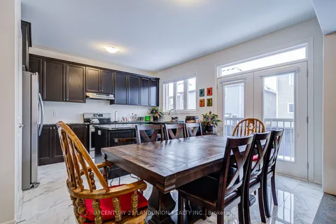 69 Bud Leggett Crescent, Georgina, ON L4P 0T1