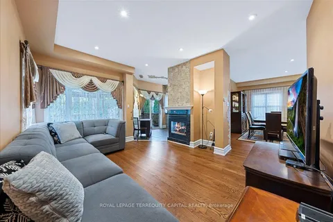 77 Worthington Avenue, Richmond Hill, ON L4E 3Z5