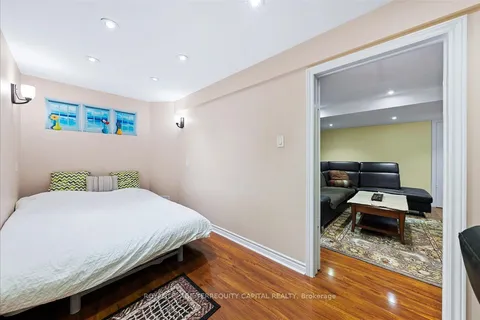 77 Worthington Avenue, Richmond Hill, ON L4E 3Z5
