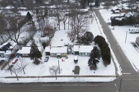98 Eagle Street, Newmarket, ON L3Y 1J4