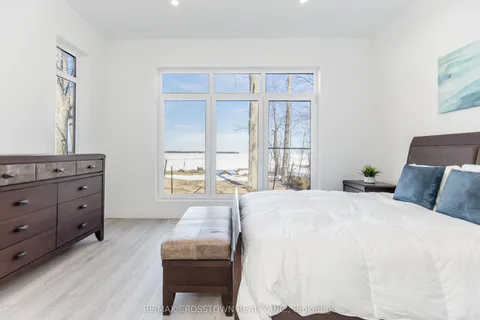 178 Moores Beach Road, Georgina, ON L0E 1N0