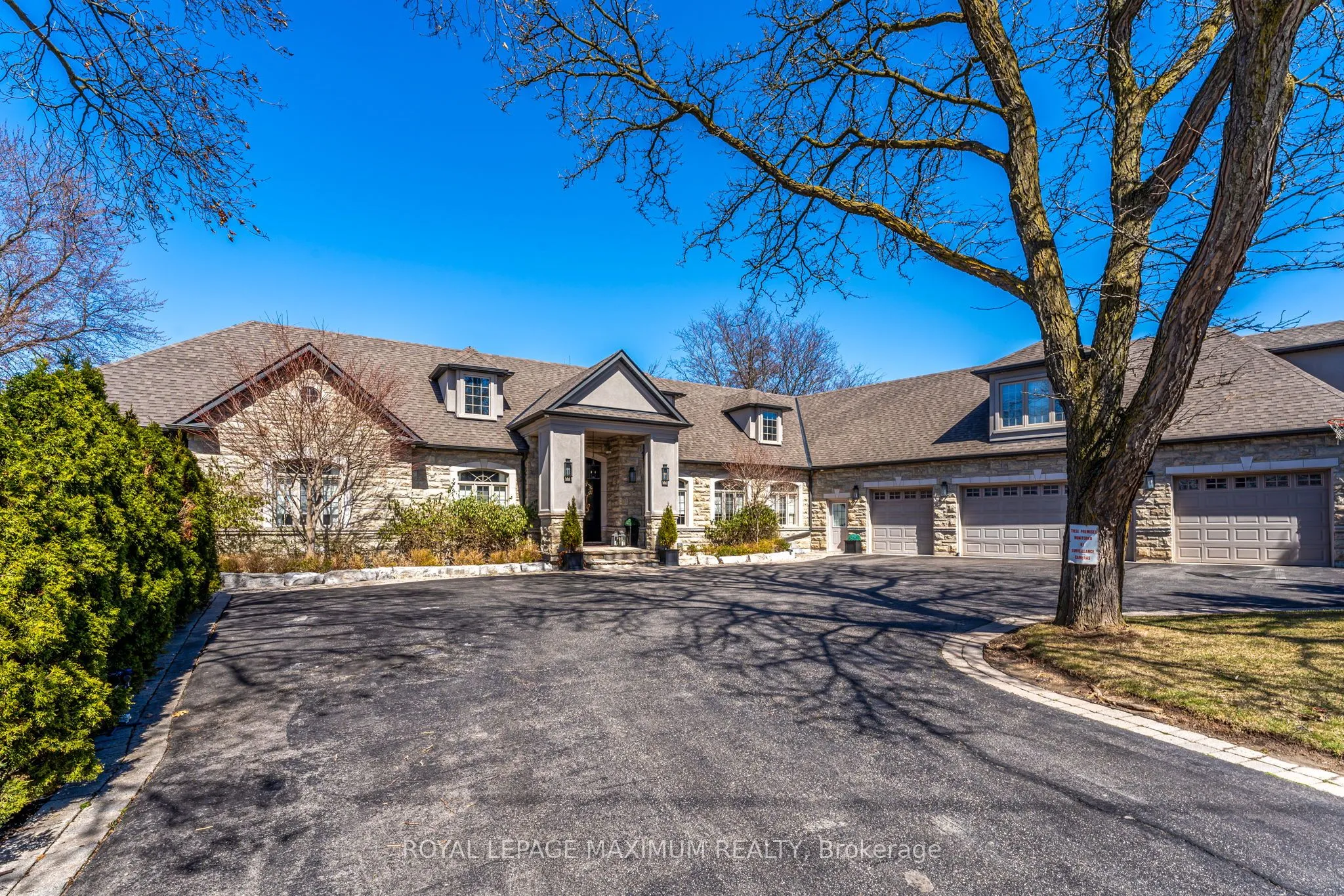 14 Pine Grove Road, Vaughan, ON L4L 2X1