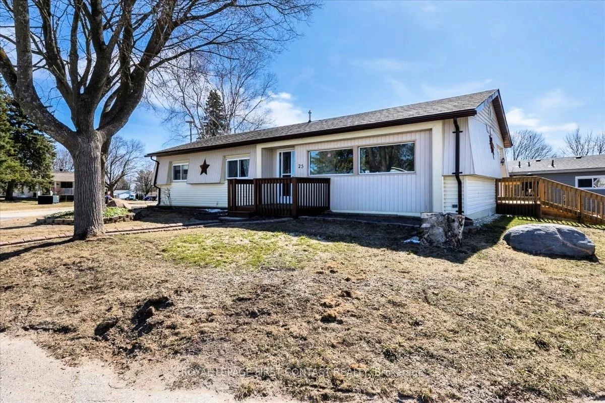 25 Hawthorne Drive, Innisfil, ON L9S 1P1
