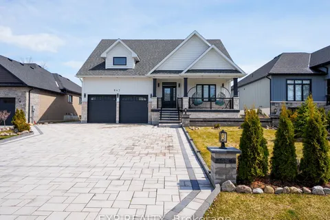 847 Trivetts Road, Georgina, ON L4P 3E9