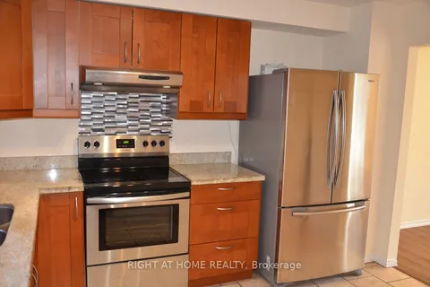 61 Don Head Village Boulevard, Richmond Hill, ON L4C 7M9