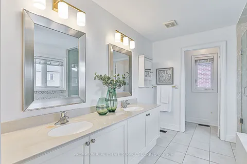 26 Dame Gruev Drive, Markham, ON L6E 0M4