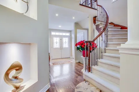 287 Frank Endean Road, Richmond Hill, ON L4S 2B9