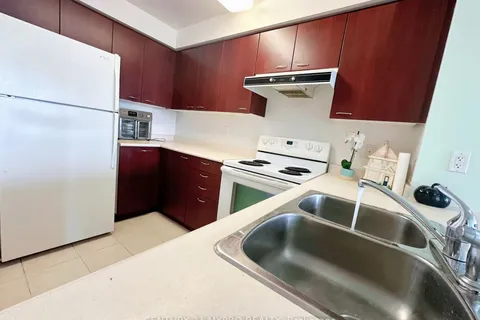310 Red Maple Road, Richmond Hill, ON L4C 0T7