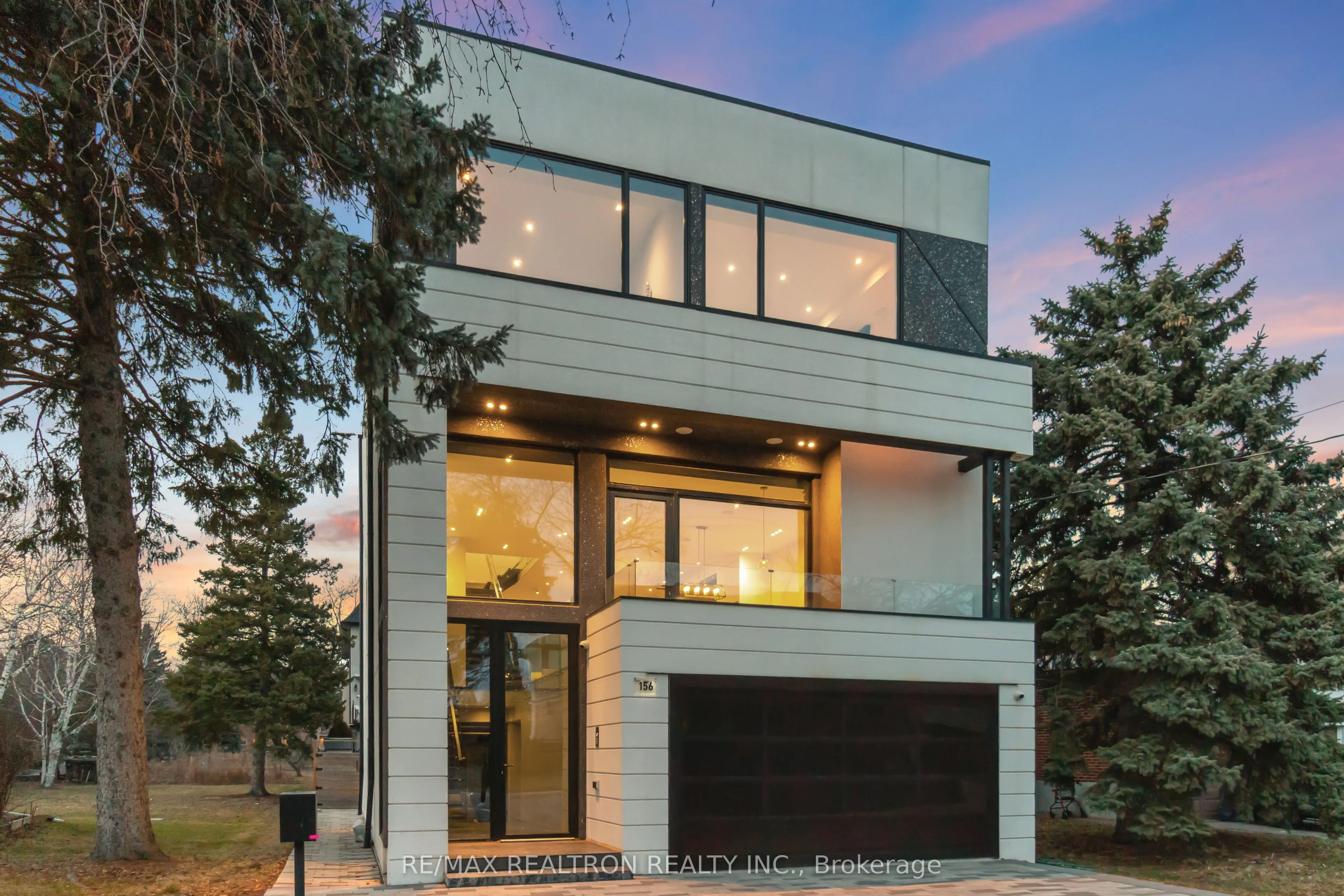 156 Garden Avenue, Richmond Hill, ON L4C 6M2
